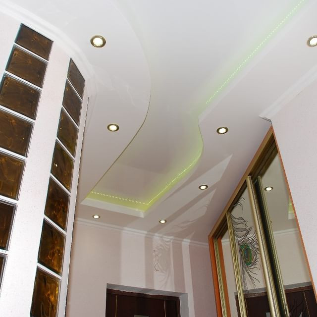 Натяжные потолки