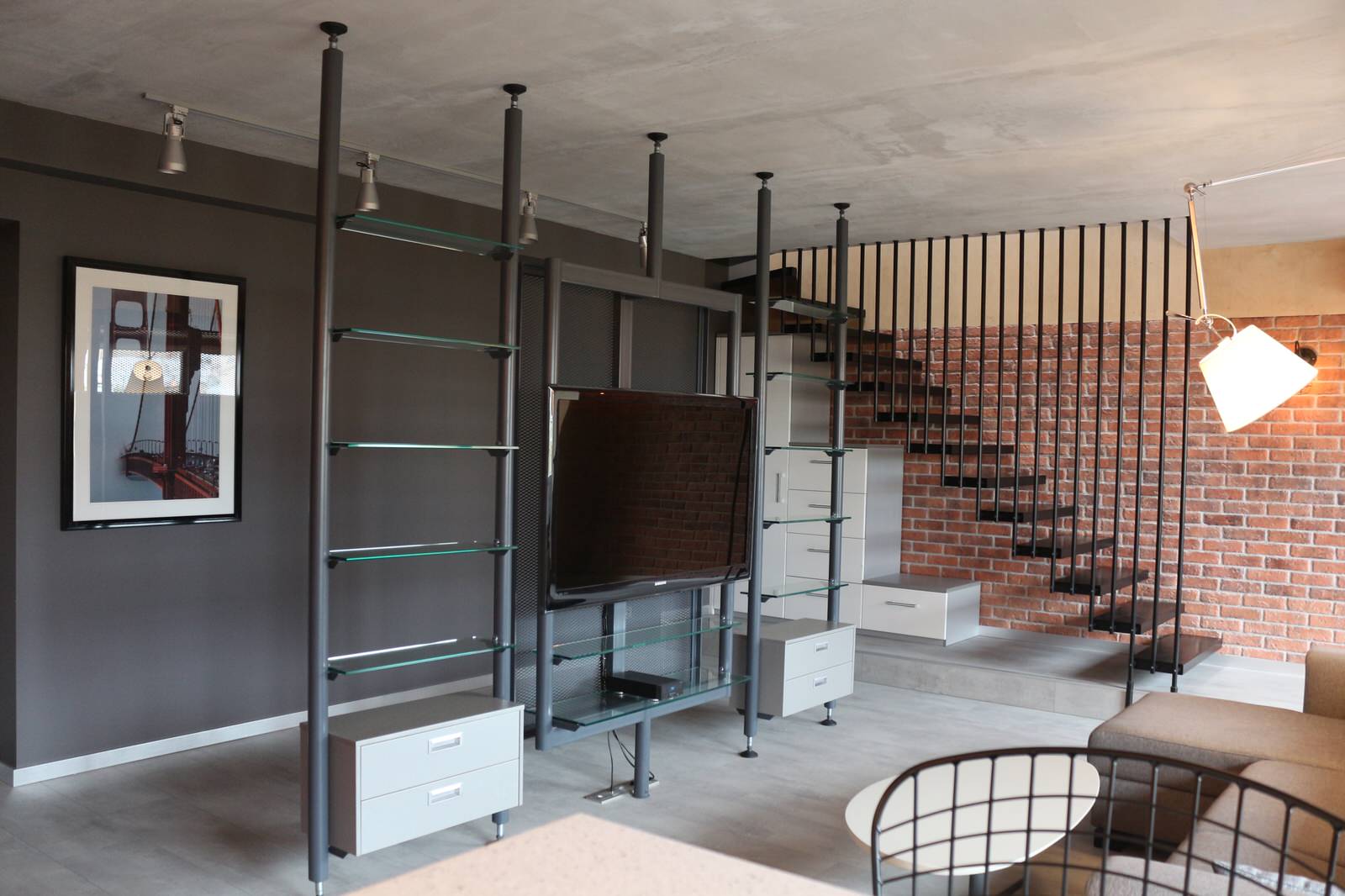 Двухуровневая квартира в стиле лофт/индастриал