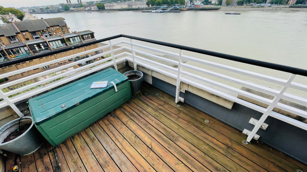 River penthouse balconies renovation