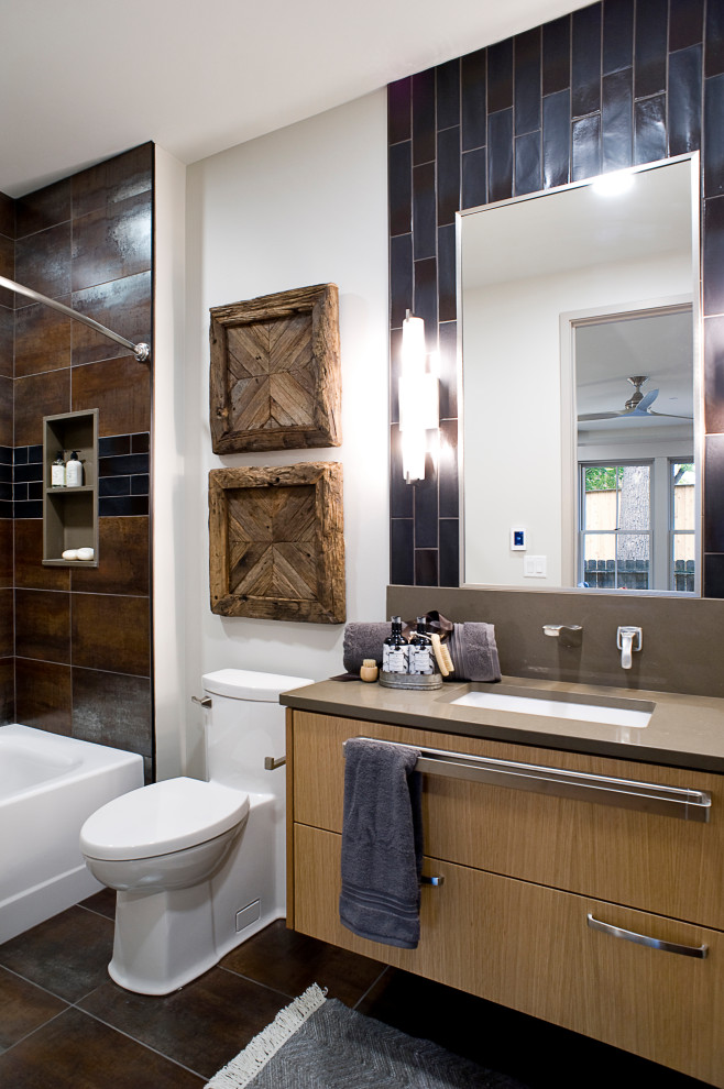 Bathroom - transitional bathroom idea