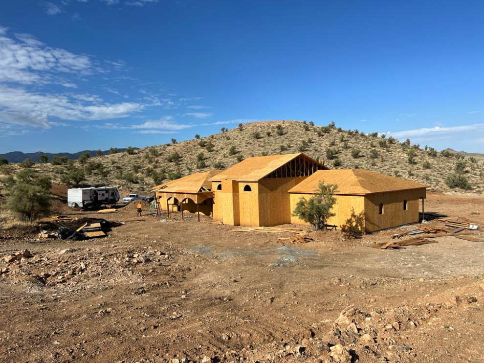 CASTILLO DE LE SERENDIPIA, N Randolph Rd / Custom New Home
