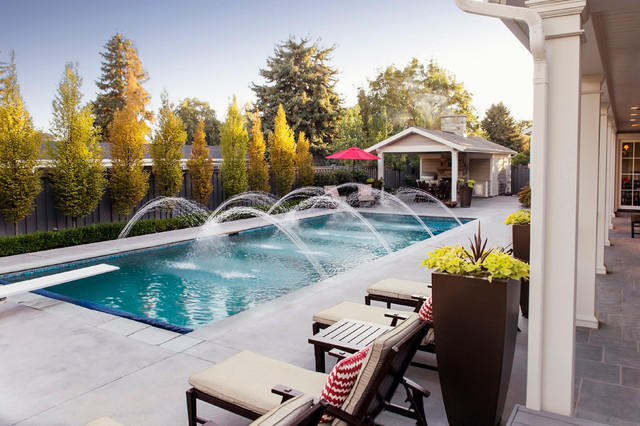Rowland american-traditional-swimming-pool