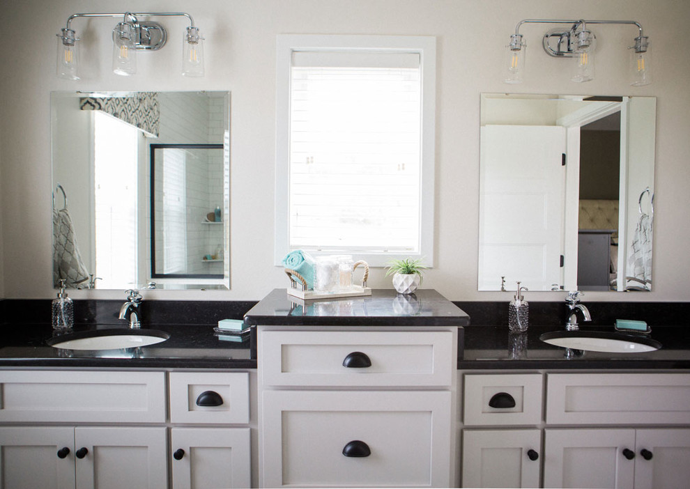 Example of a large transitional master bathroom design with shaker cabinets, white cabinets, gray walls and quartzite countertops