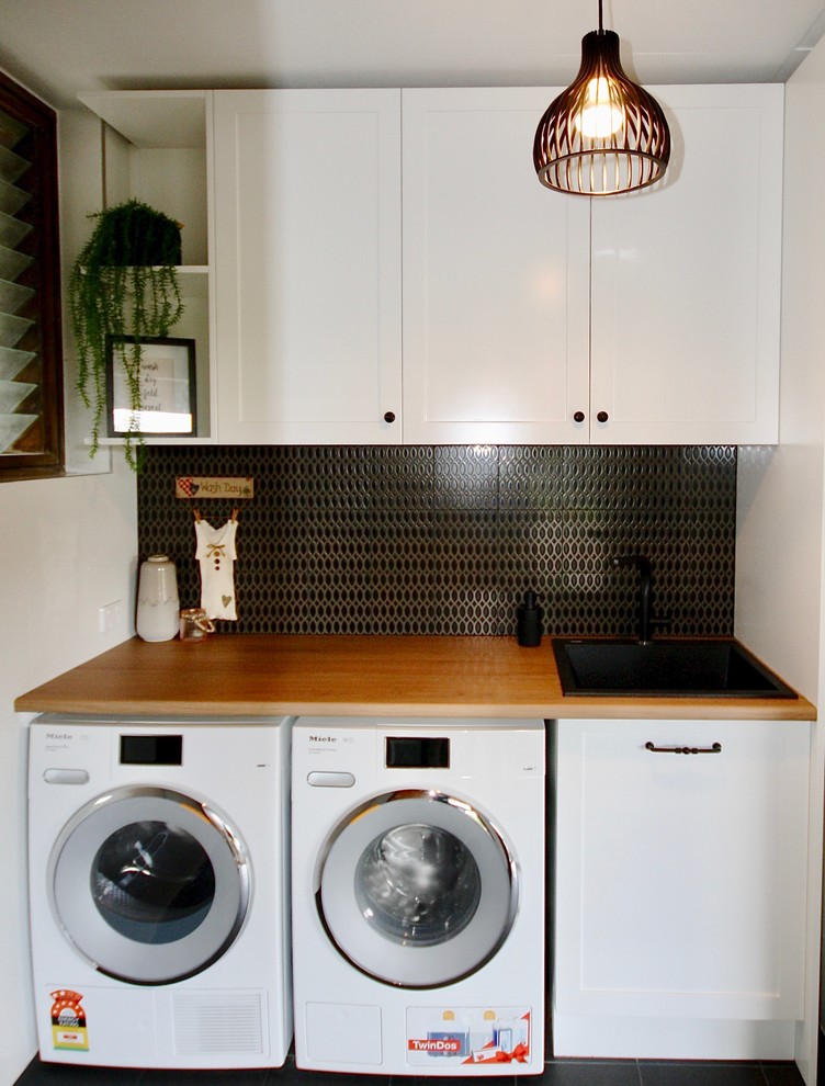 GLENHOPE RESIDENCE Shabbychic Style Laundry Room Sydney by