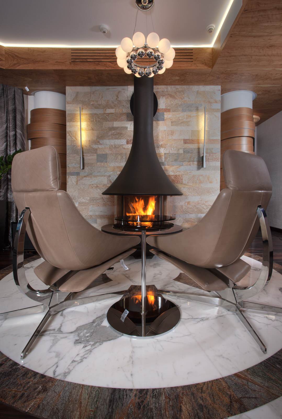 Камин в гостиной