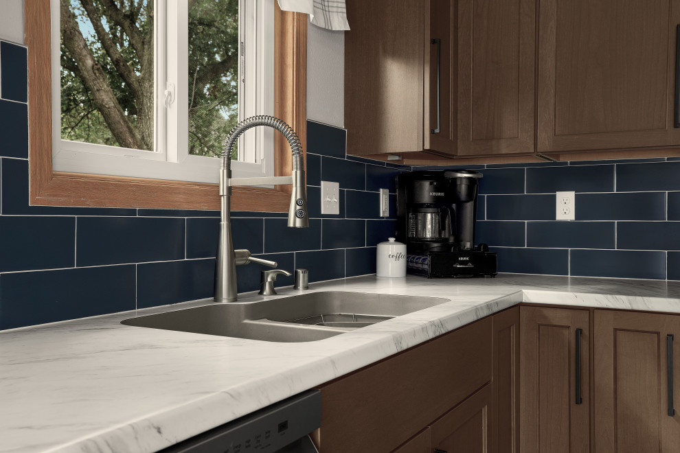 Home design - transitional home design idea