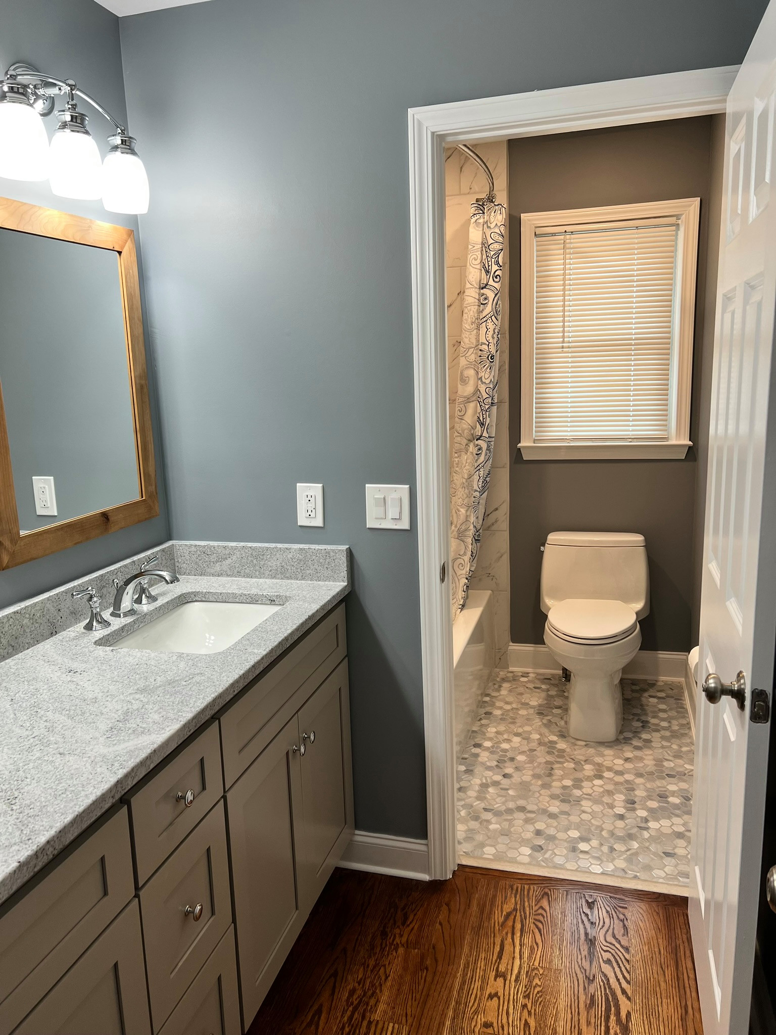 Cumming Guest Bath 2