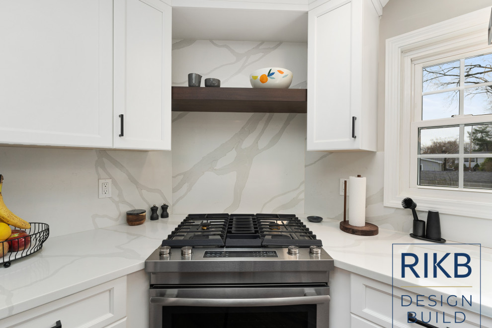 Transitional kitchen photo in Providence