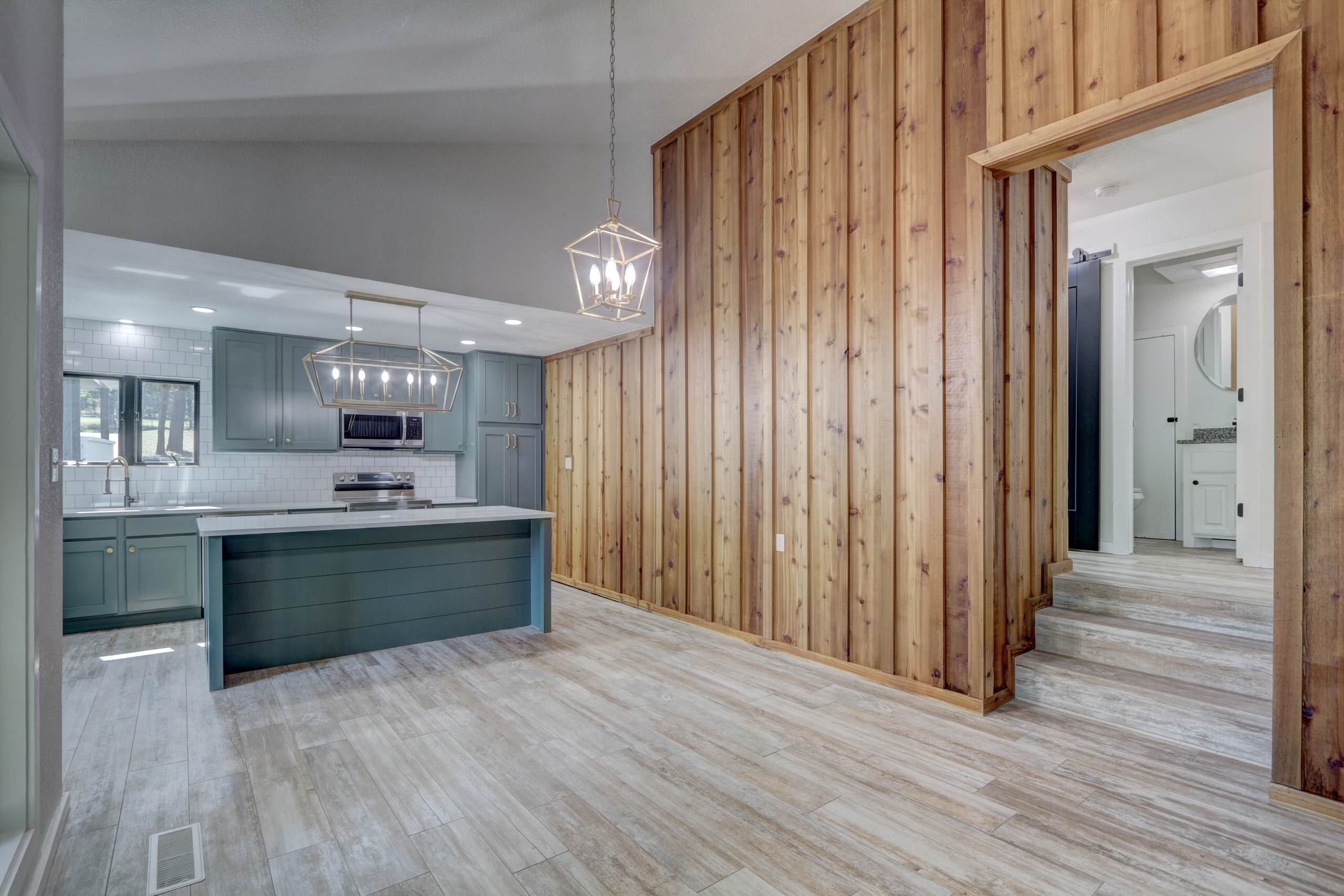 17-11005 Blueberry Drive-11.jpg