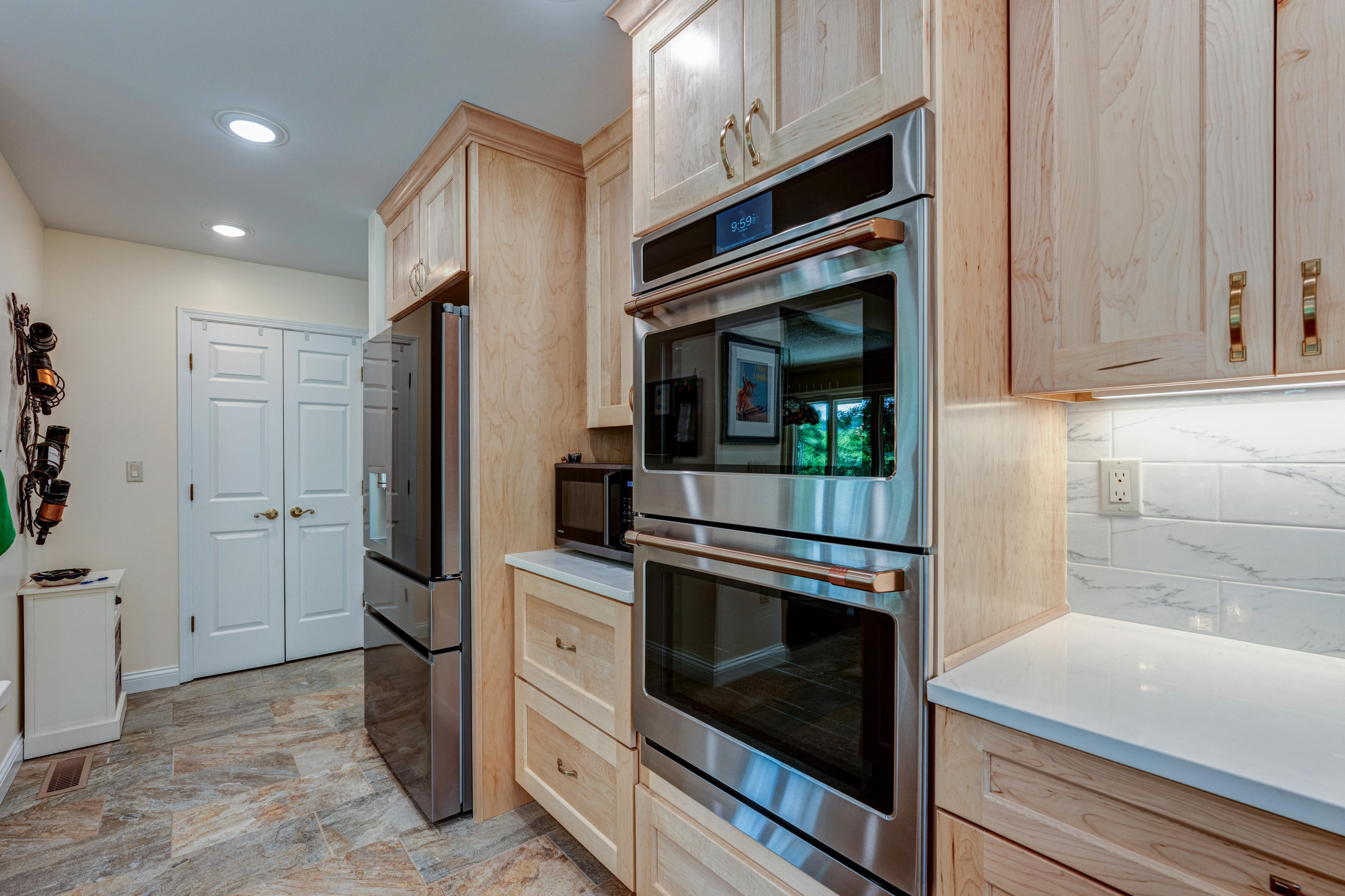 136 Lynhurst Drive - Kitchen
