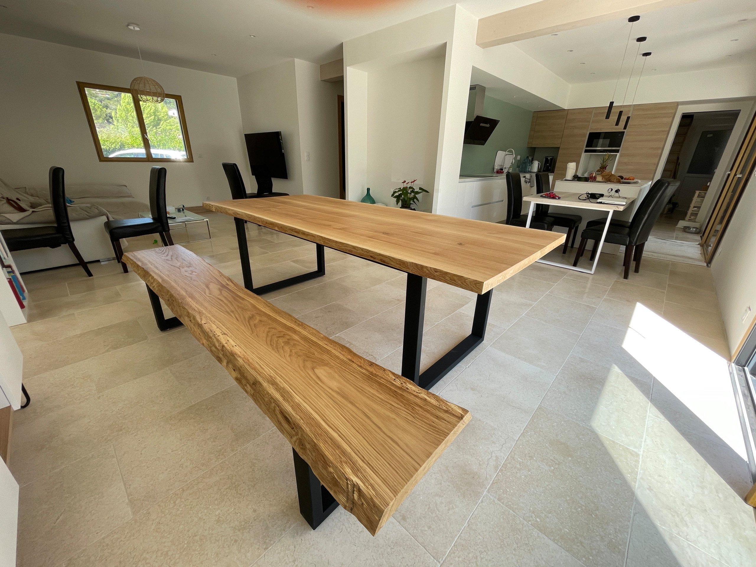 Créations de tables en chêne sur-mesure