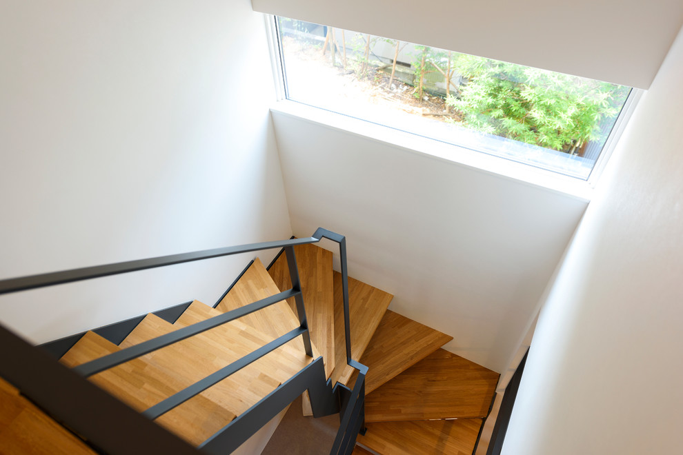 Design ideas for a modern staircase in Fukuoka.