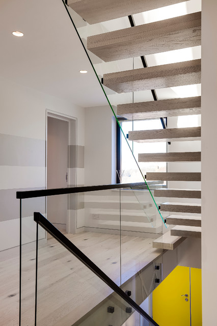 Chanchal House contemporary-staircase