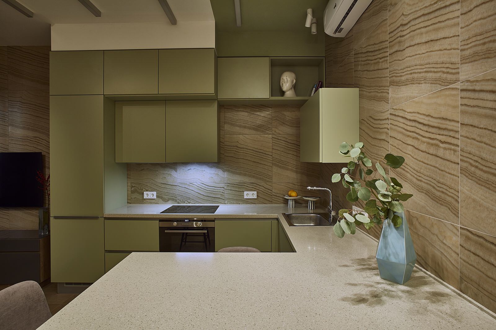 Кухонный гарнитур SOLO + ручка GOLA