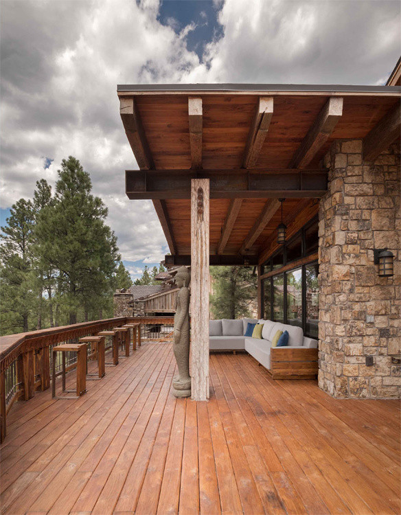 Inspiration for a large rustic balcony remodel in Phoenix