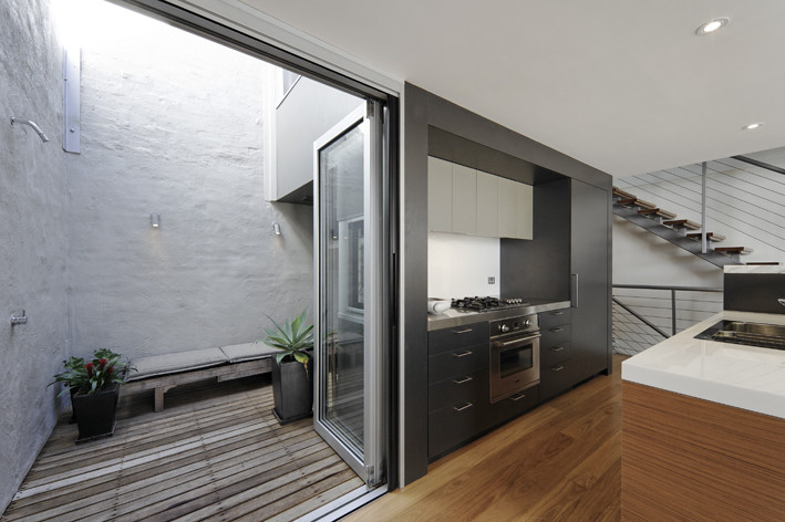 Photo of a contemporary kitchen in Sydney.