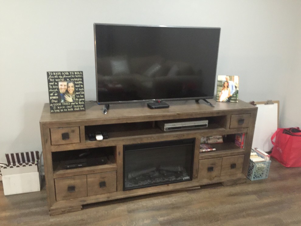 What coffee table colors/styles would go with this tv stand?
