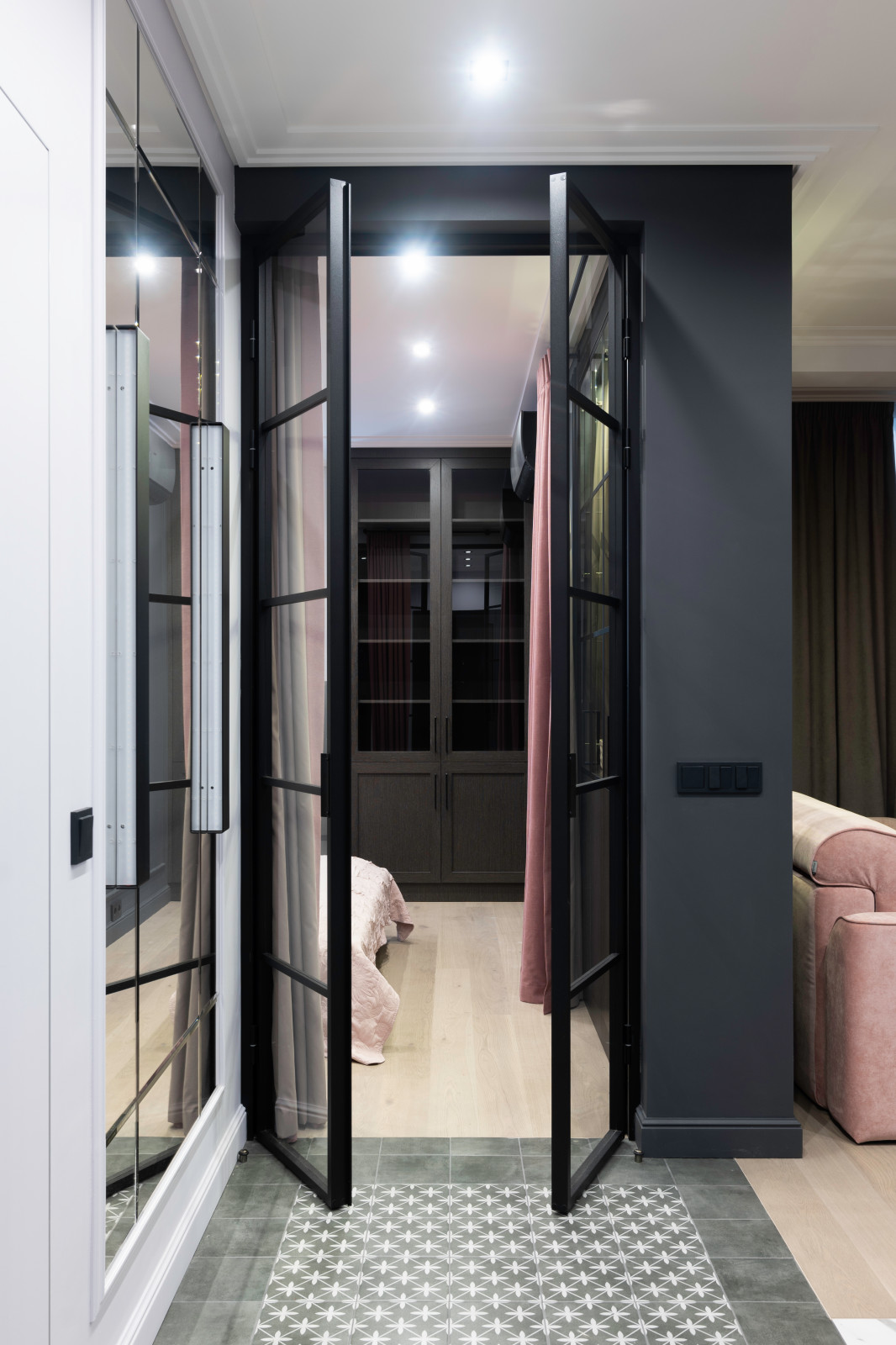 Квартира 44кв.м "В розовом цвете"