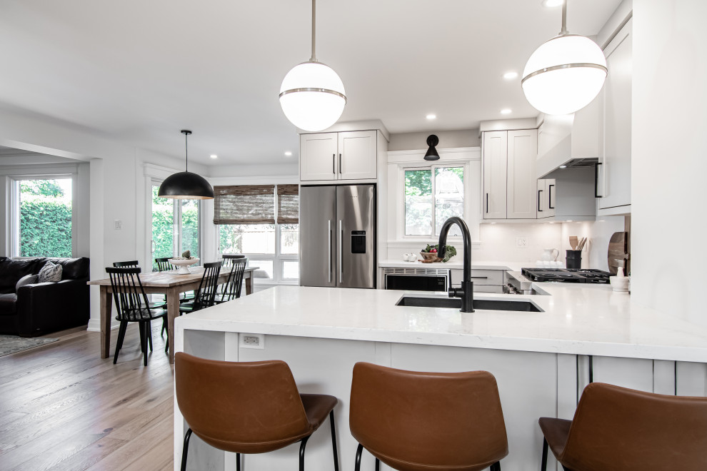 Inspiration for a scandinavian home design remodel in Toronto