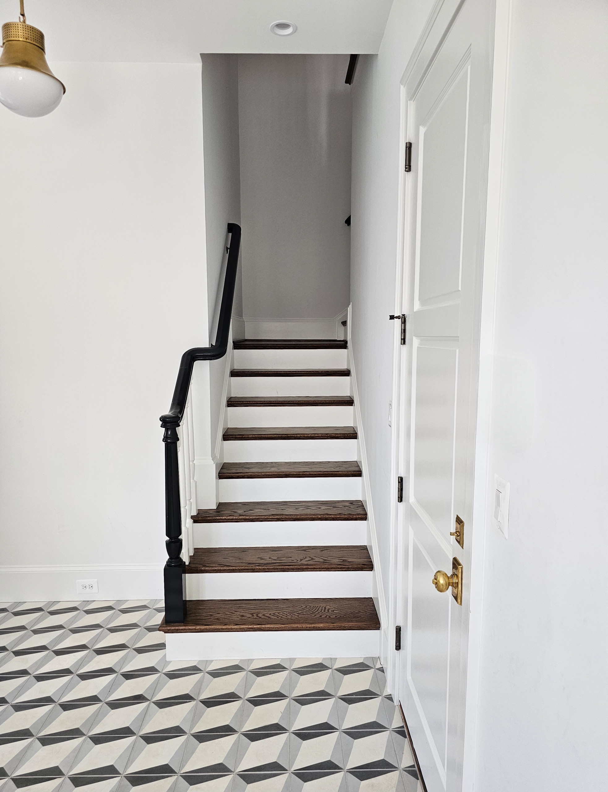 121_Elegant Floating Staircase, Chevy Chase, MD 20815