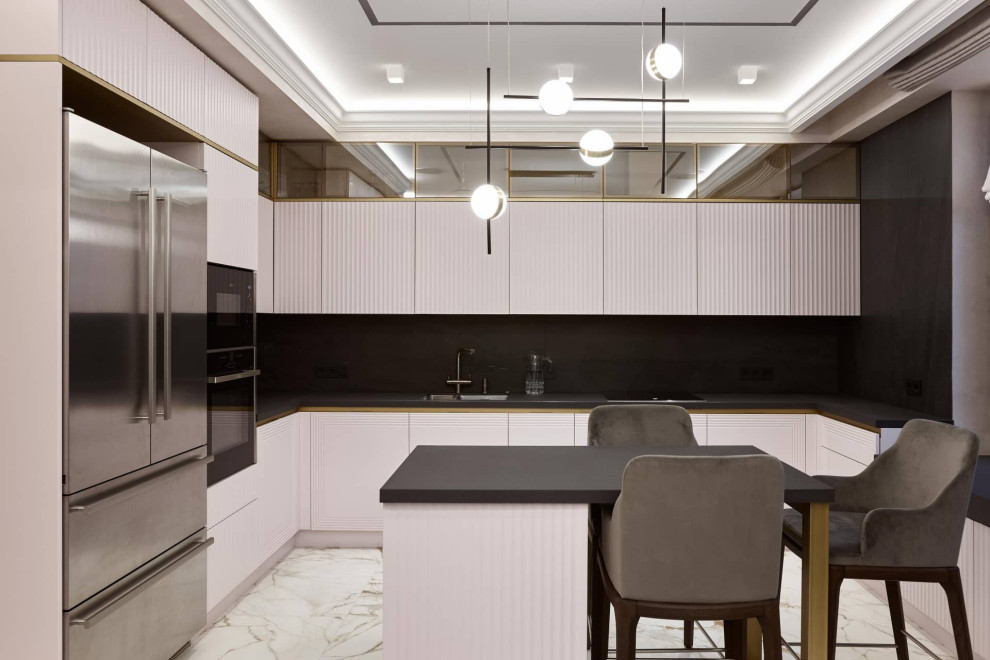 Transitional kitchen in Moscow.