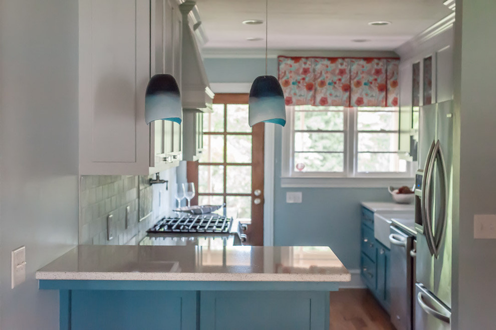 Home design - transitional home design idea