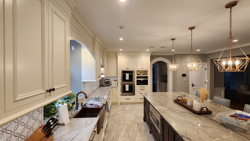 Inspiration for a transitional kitchen remodel in New York