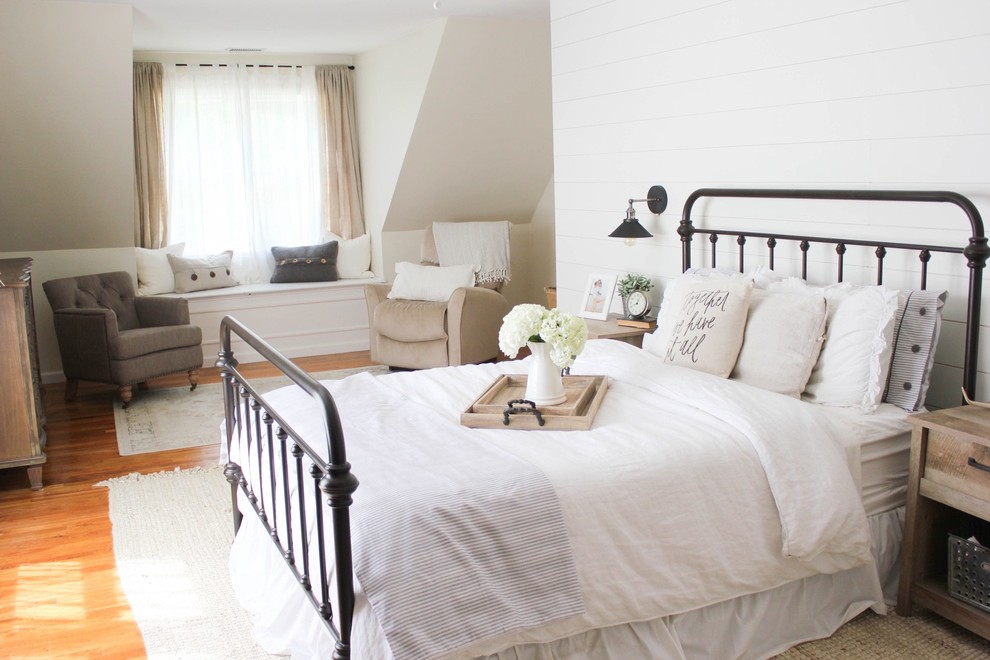 This is an example of a country bedroom in Bridgeport.