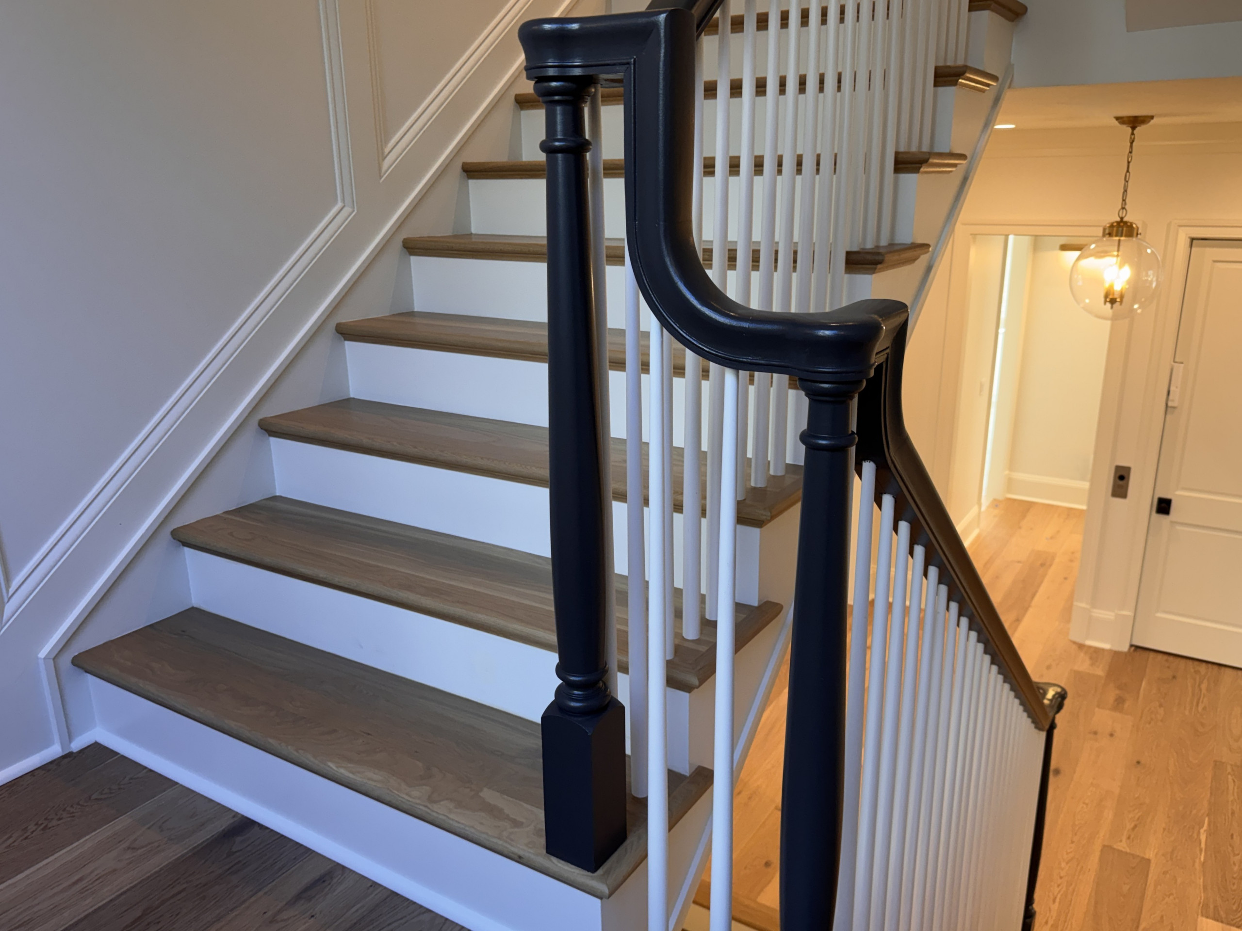 Project #160 | Traditional Box Stair with Gooseneck Handrail