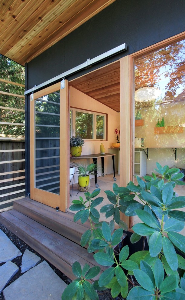 Photo of a mid-sized modern detached shed and granny flat in San Francisco.