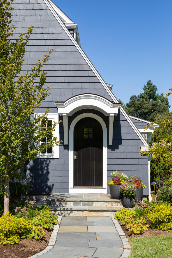 Home design - transitional home design idea in Boston