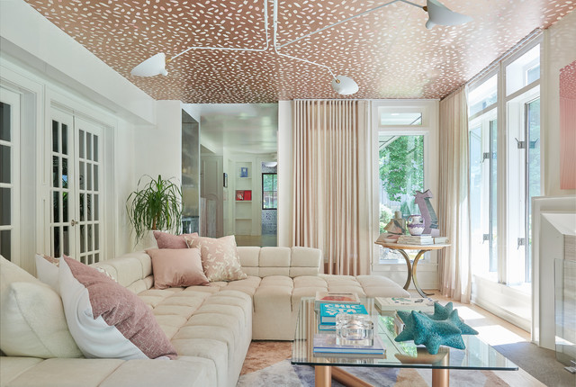 Take a Virtual Tour of an Interior Designer’s Retro-Glam Home