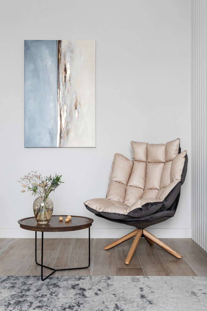 на стороне монохрома