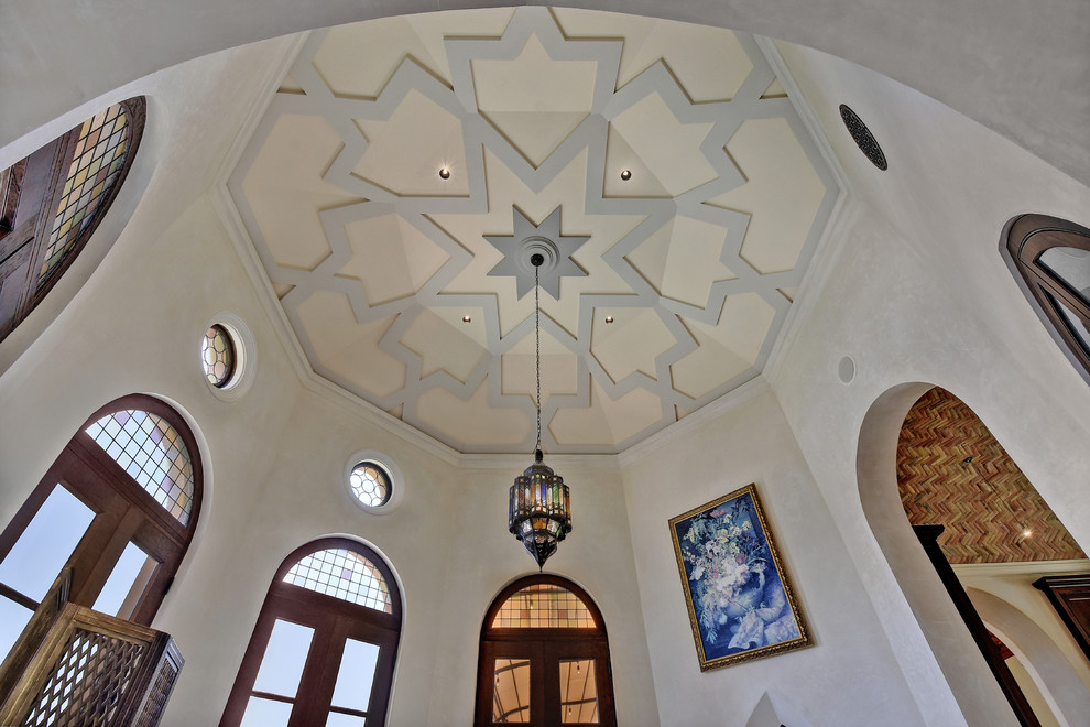 Inspiration for a transitional home design remodel in Austin