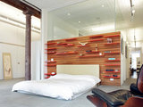 Le Idee dei Pro: 10 Comodini da Parete che Offrono Spazio e Stile (10 photos) - image  on http://www.designedoo.it