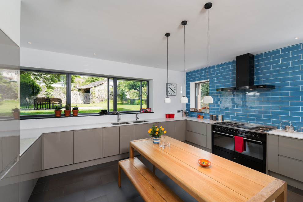 This is an example of a contemporary kitchen in Devon.