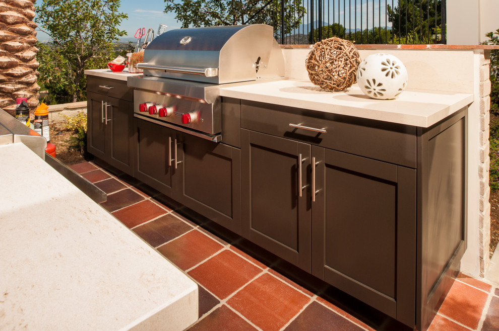 Inspiration for a transitional home design remodel in Miami