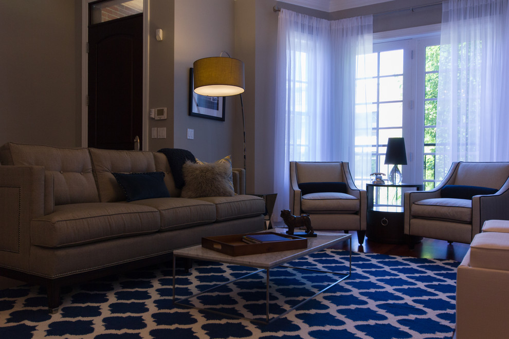 Inspiration for a transitional living room remodel in Chicago