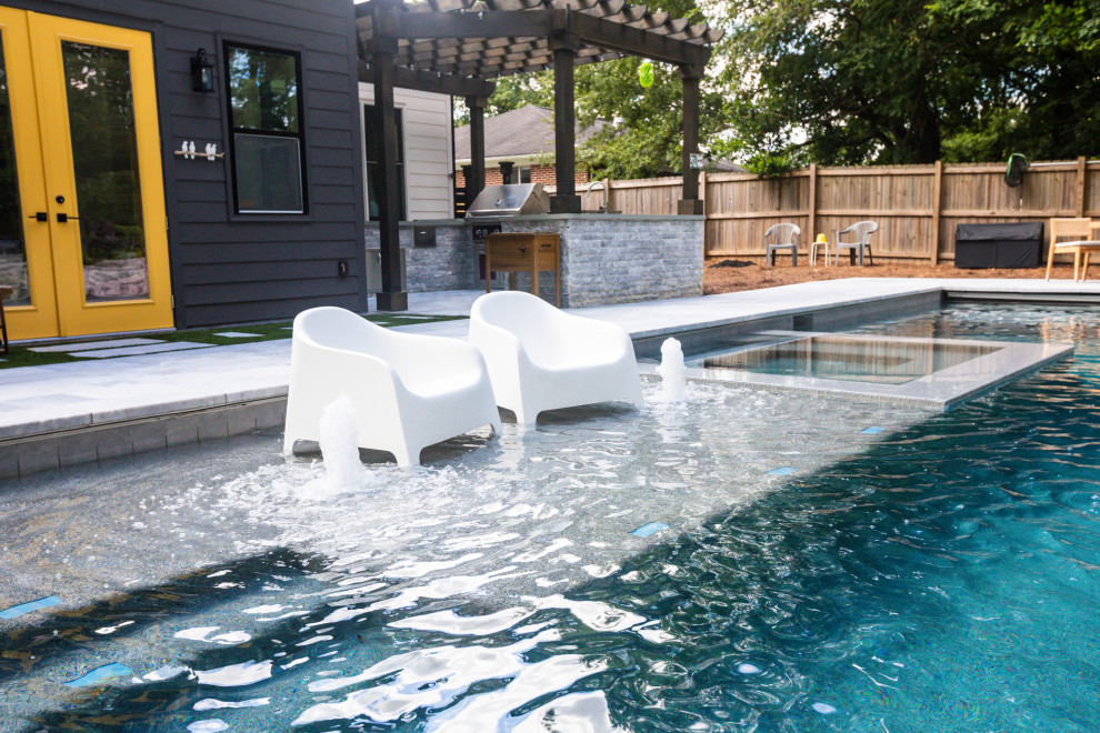 Inspiration for a modern swimming pool in Atlanta.