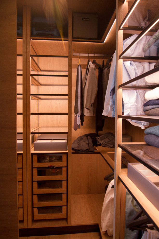 Ультрасовременный гардероб