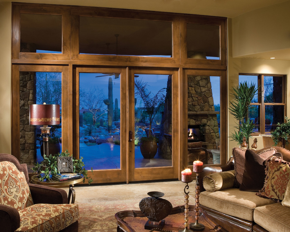 This is an example of a country family room in Albuquerque.