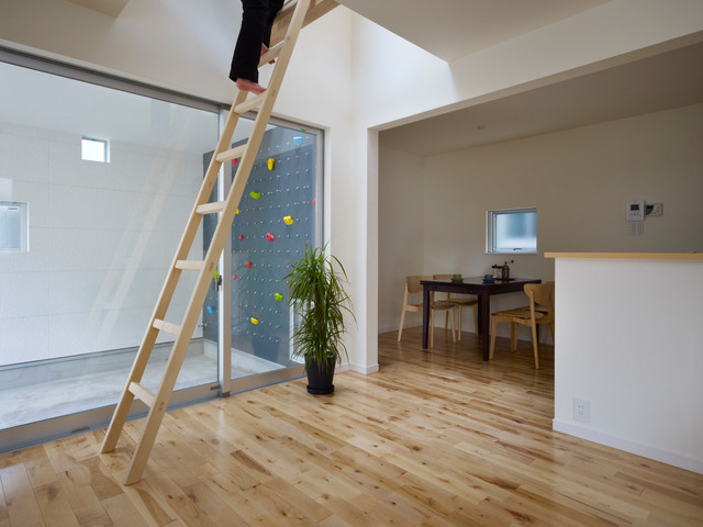 3way House 