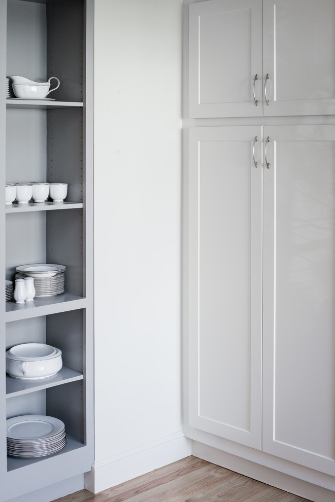 Transitional kitchen photo in Boston