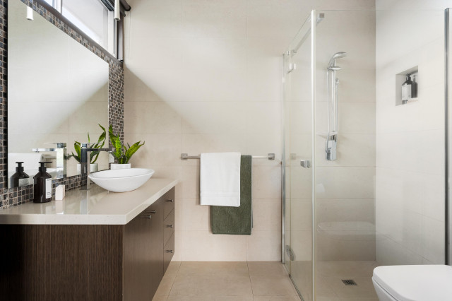 Hill Mews 3 contemporary-bathroom