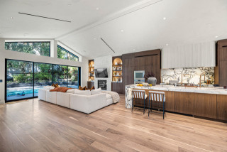 Photo 2 listed on Houzz
