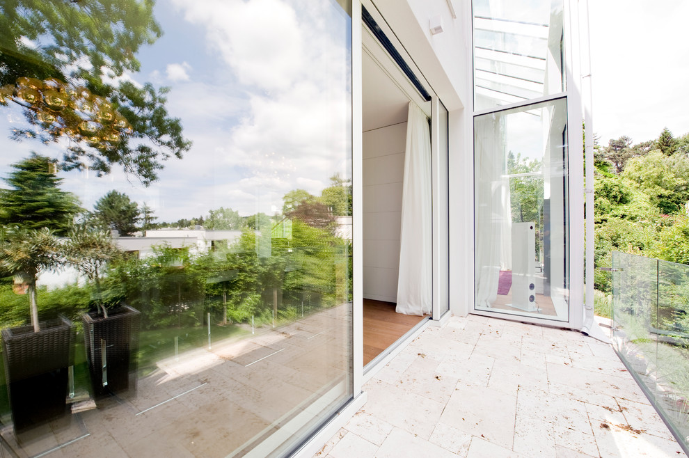 Moderner Balkon in Sonstige