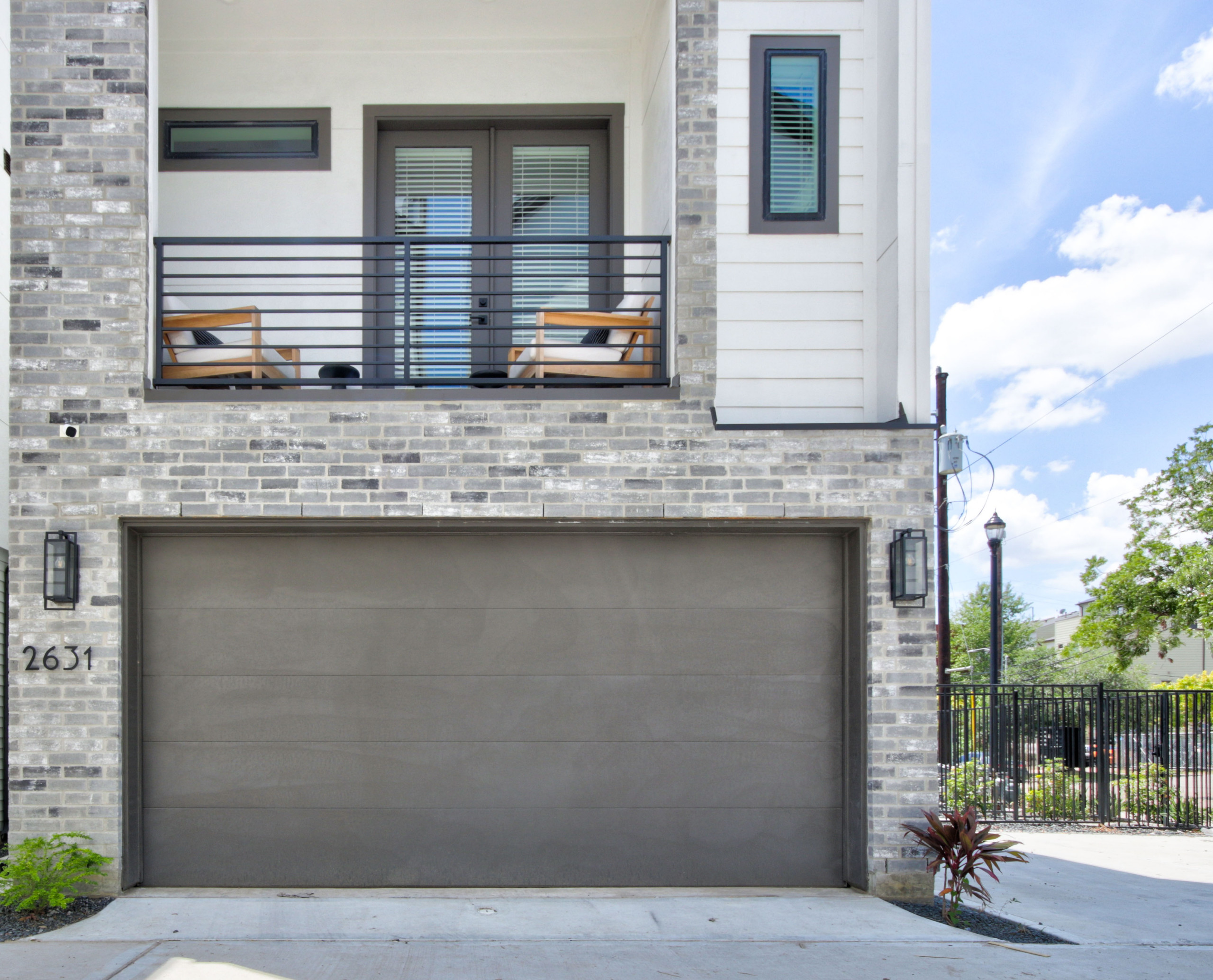 Garage - garage idea in Philadelphia