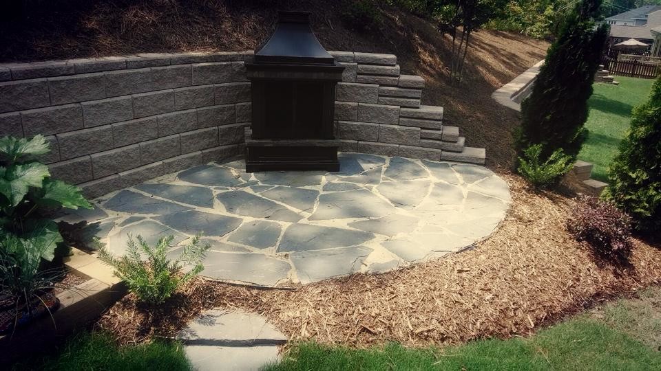 Design ideas for a transitional landscaping in Raleigh.
