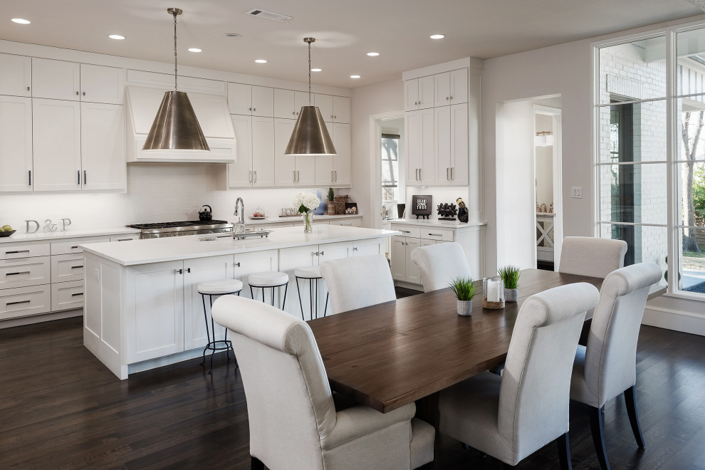 Kitchen - transitional kitchen idea