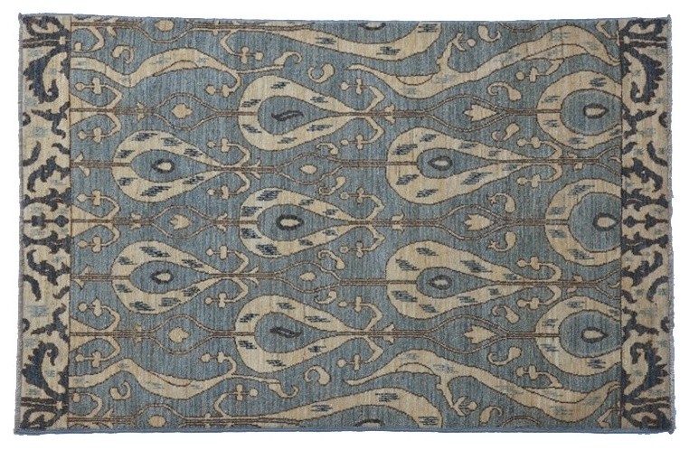 Silver Oriental Rug, Hand Knotted 4'X6' 100% Wool Ikat Uzbek Design Rug